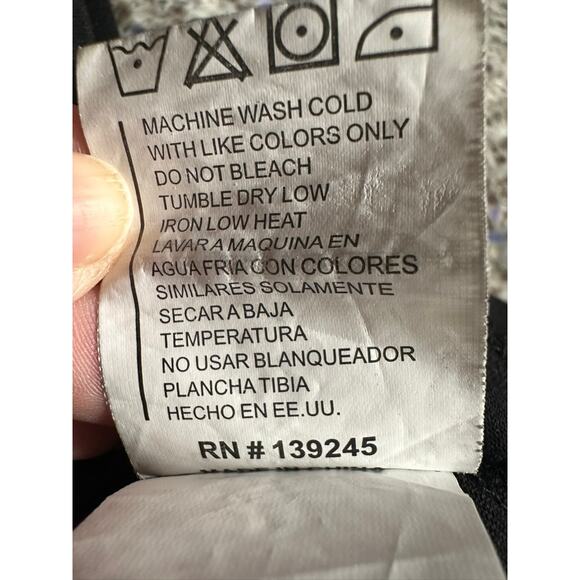 First Row Graphic Embroidered Black T-Shirt Men's Medium - Picture 6 of 8